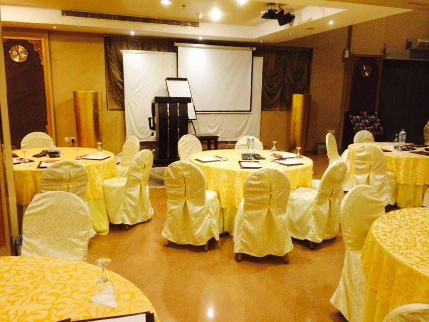 Diwan Alaseel Alraqi Jeddah Exterior photo